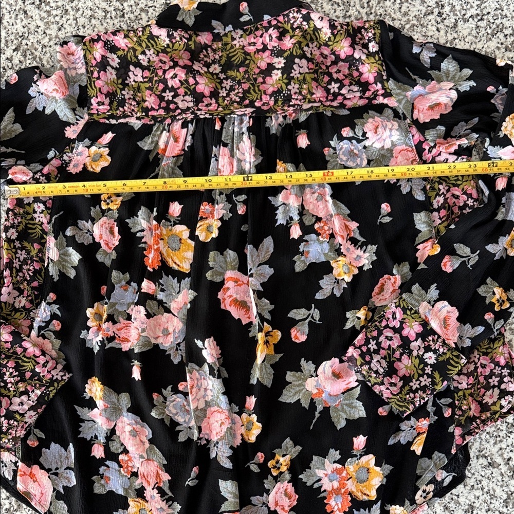 Free People Long Sleeve Button Down Black Floral Top Sz M - Picture 10 of 10